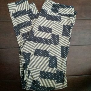 Lularoe TC americana leggings